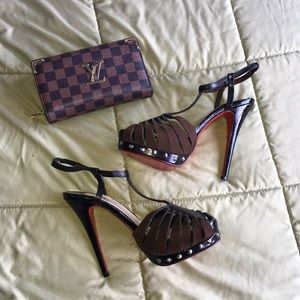 MAKE AN OFFER!!! Louboutins👠💋 Fit like an 8/8.5!